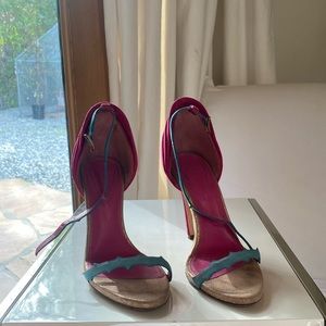 Oscar Tiye heels.